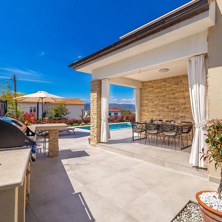 Holiday House Villa Andro Pinezići Εξωτερικό φωτογραφία