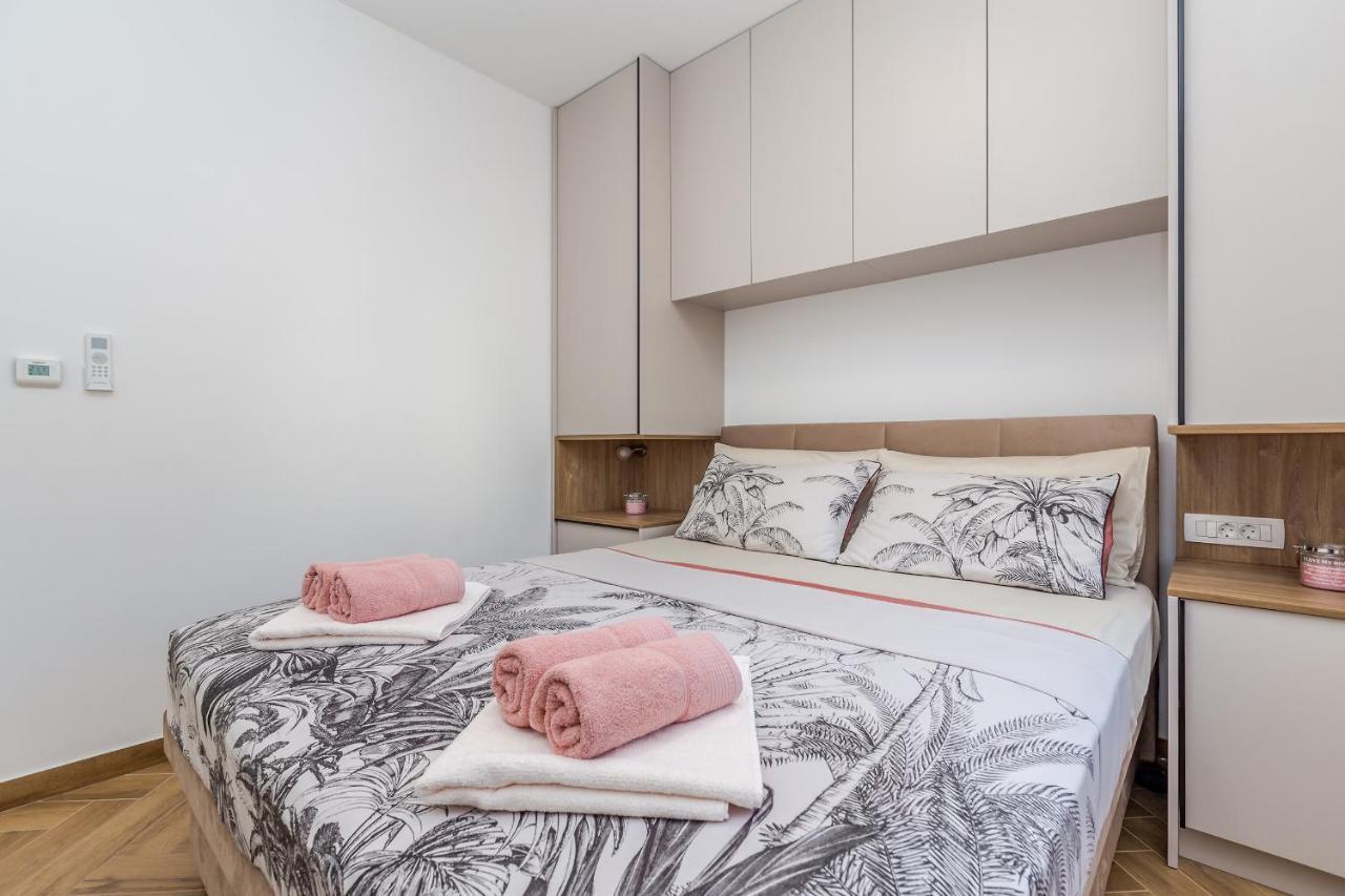 Holiday House Villa Andro Pinezići Εξωτερικό φωτογραφία
