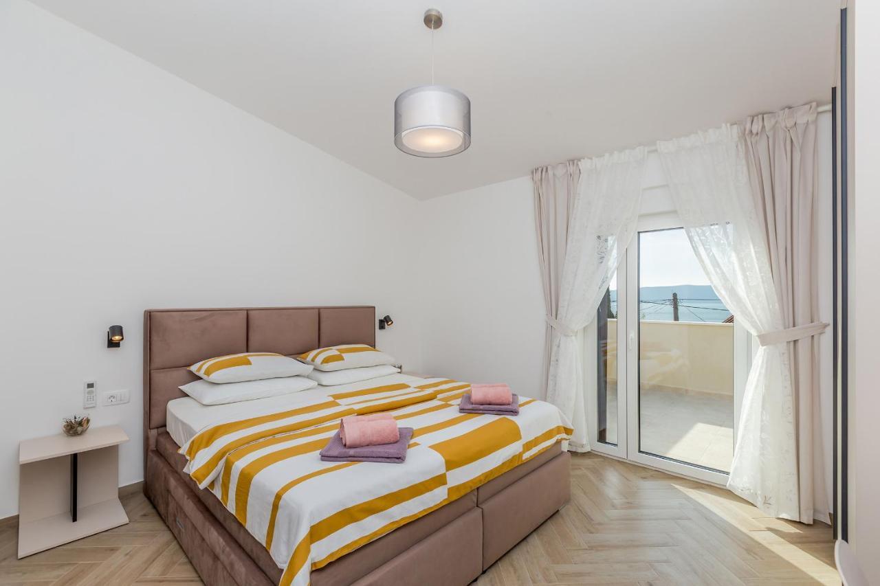 Holiday House Villa Andro Pinezići Εξωτερικό φωτογραφία