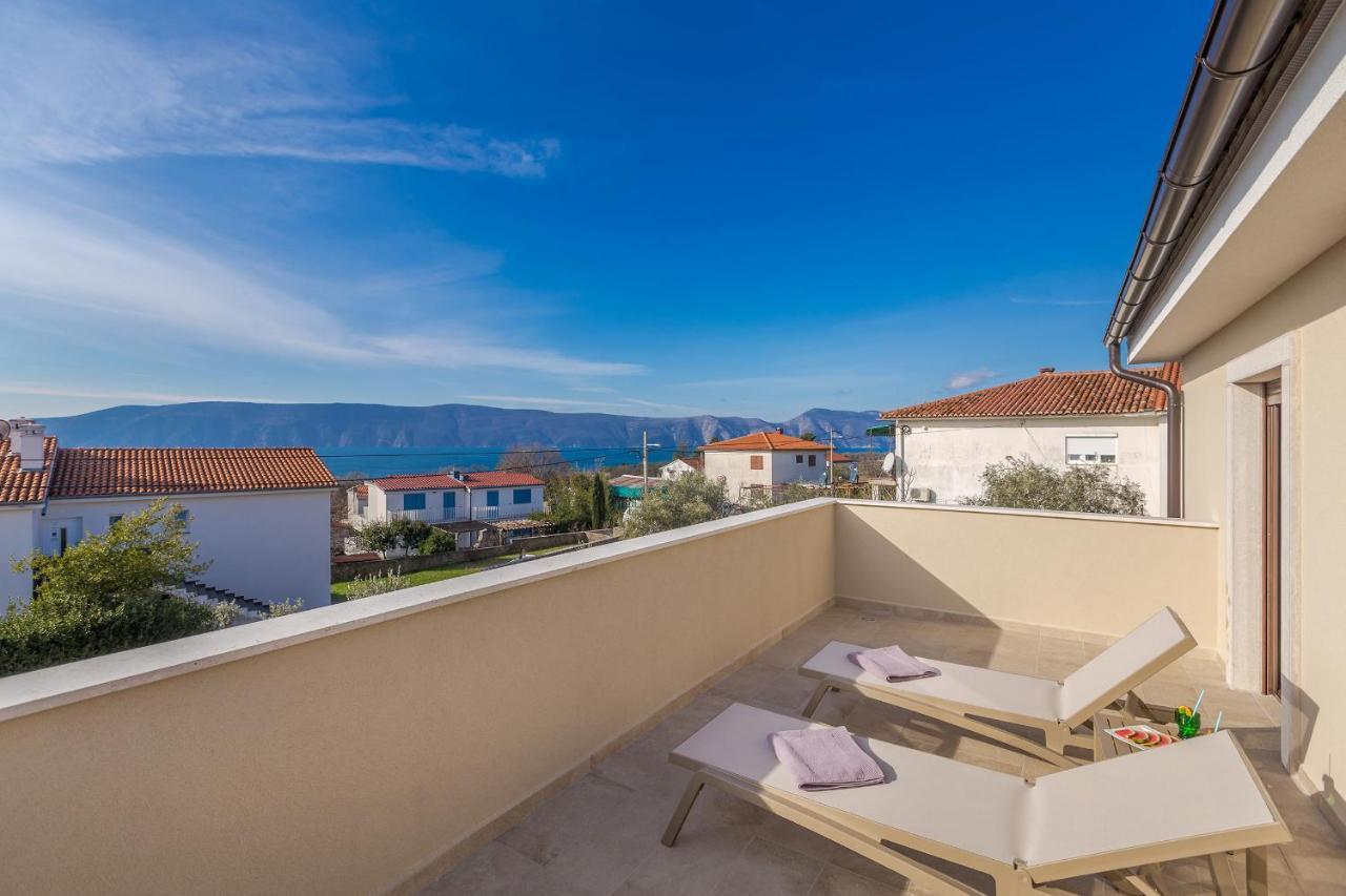 Holiday House Villa Andro Pinezići Εξωτερικό φωτογραφία