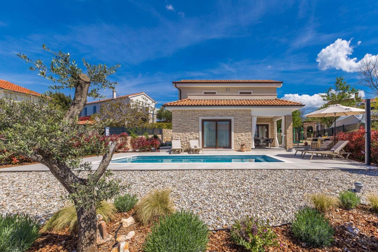 Holiday House Villa Andro Pinezići Εξωτερικό φωτογραφία