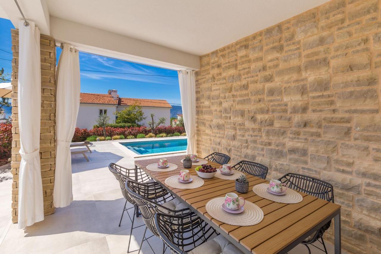 Holiday House Villa Andro Pinezići Εξωτερικό φωτογραφία